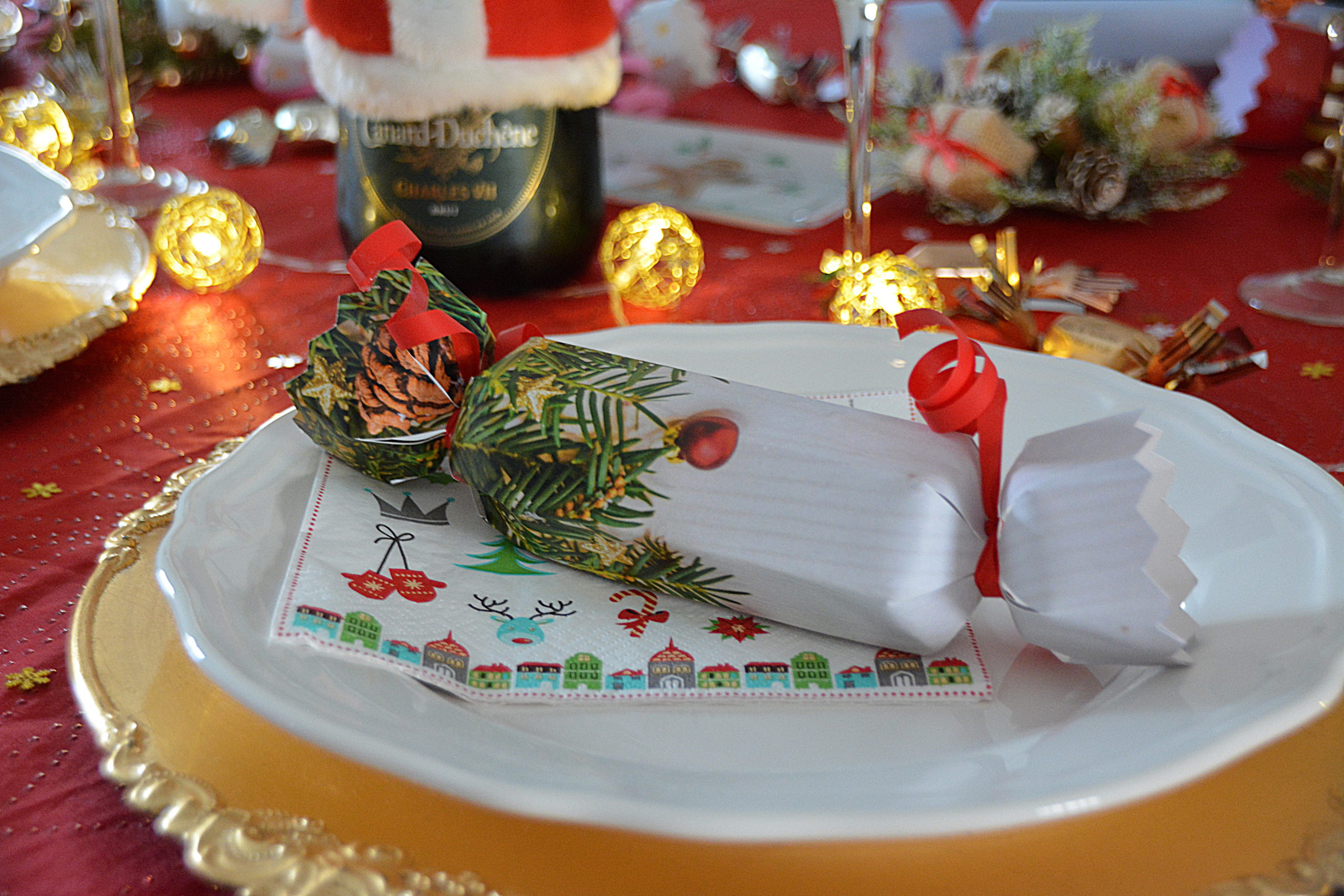 aka Tweet  DIY : les crackers, des cadeaux surprise pour Noël