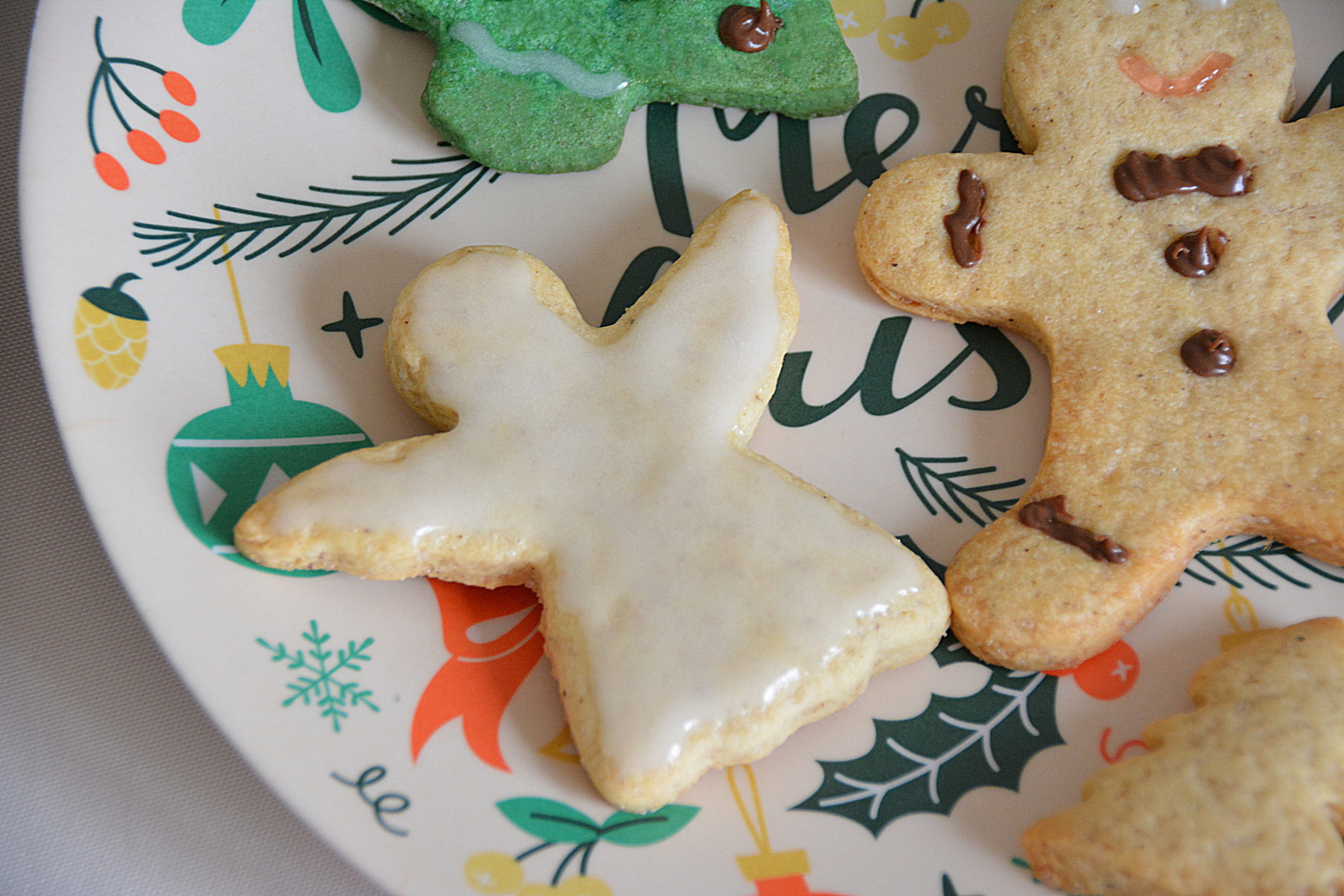 Recette de biscuits de Noël et trois manières de les décorer